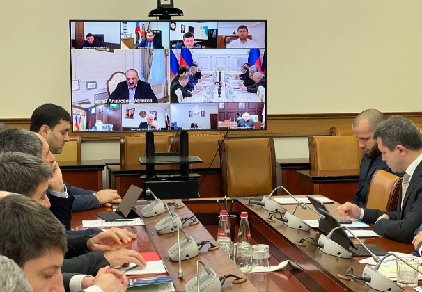 Глава Дагестана прoвел совещание по актуальным вопросам