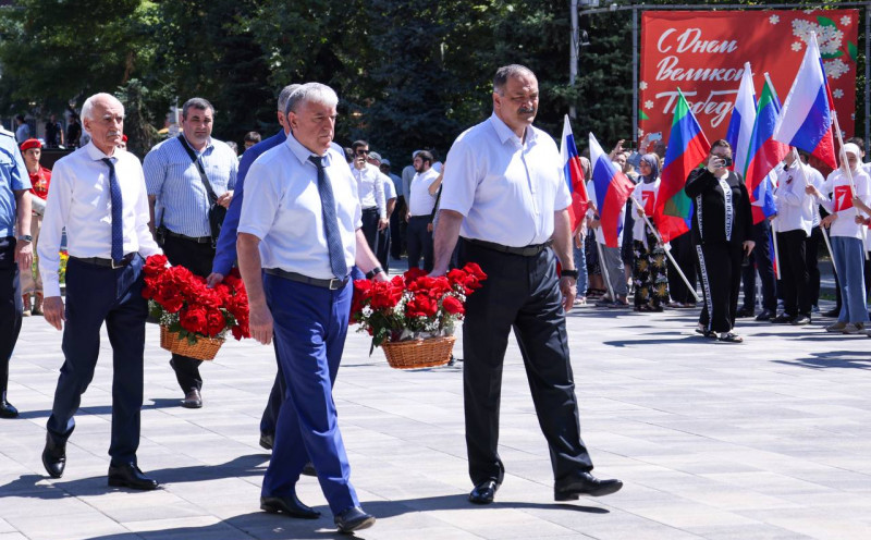 Глава Дагестана принял участие в открытии «капсулы времени» в рамках празднования 80-й годовщины битвы за Кавказ