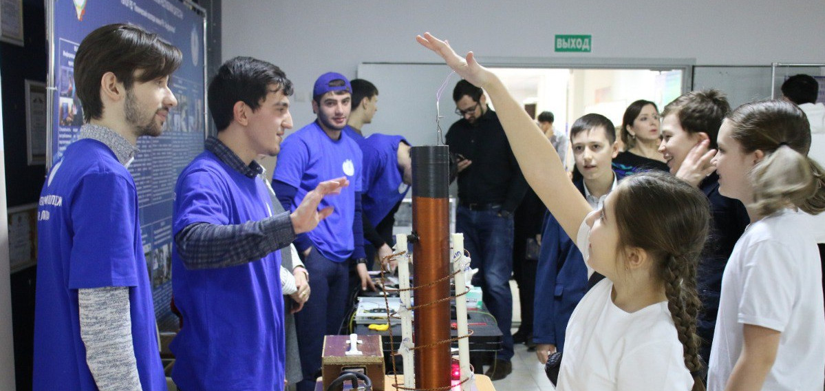 Более 500 школьников прошли в региональный очный этап Всероссийского конкурса «Науки юношей питают»