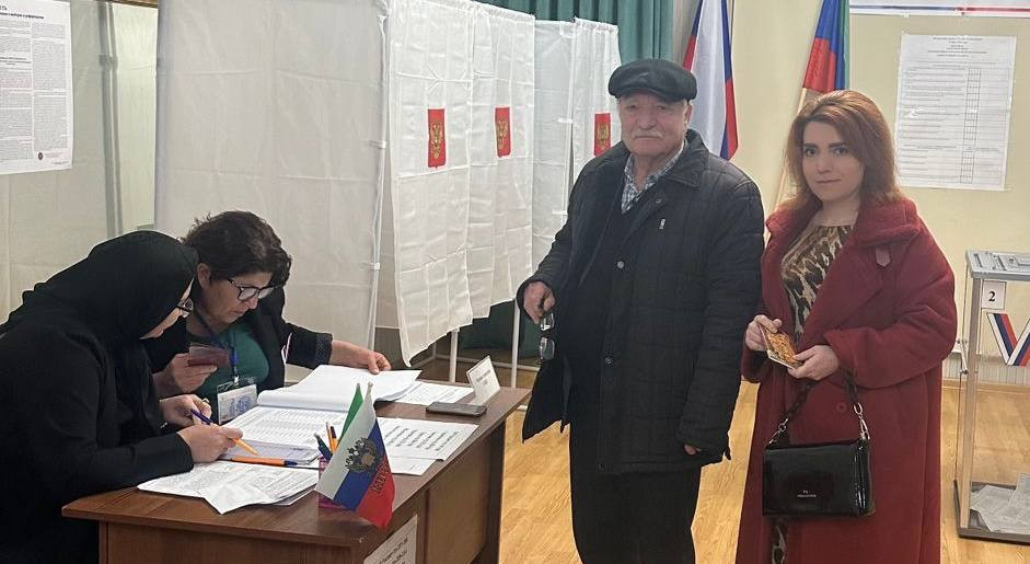 Голосовать вместе — традиция во многих дагестанских семьях