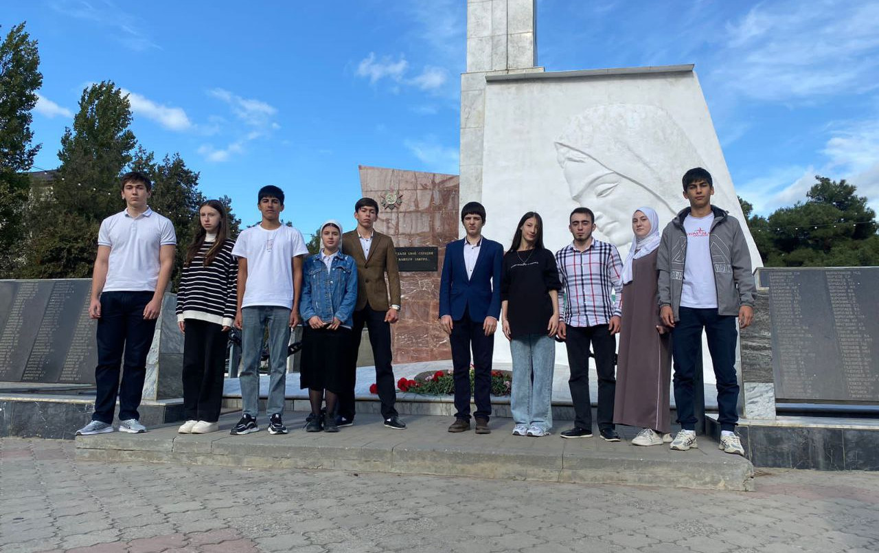 Мероприятие к 80-летию со дня Битвы за Кавказ прошло в Каспийском колледже