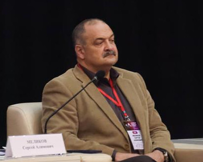 Глава Республики Дагестан Сергей Меликов о рассказал о реализации программы "Школа 21"