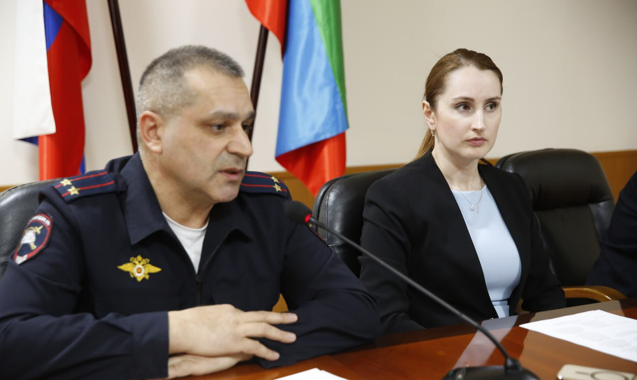 На едином республиканском родительском собрании обсудили «Безопасные каникулы» в режиме онлайн-конференции.