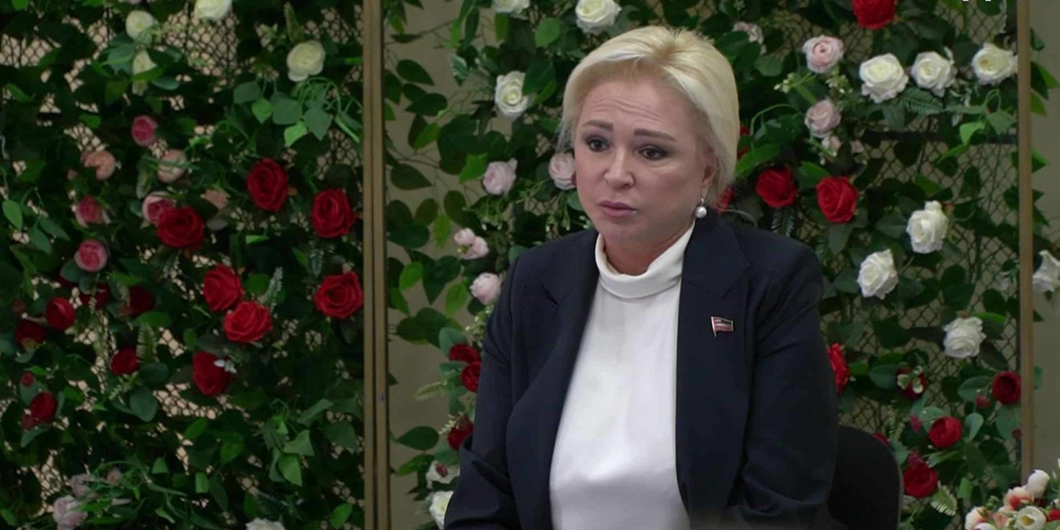 Елена Павлюченко посетила урок «Разговоры о важном»
