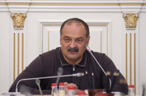 Сергей Меликов провел совещание по строительству образовательных организаций в регионе