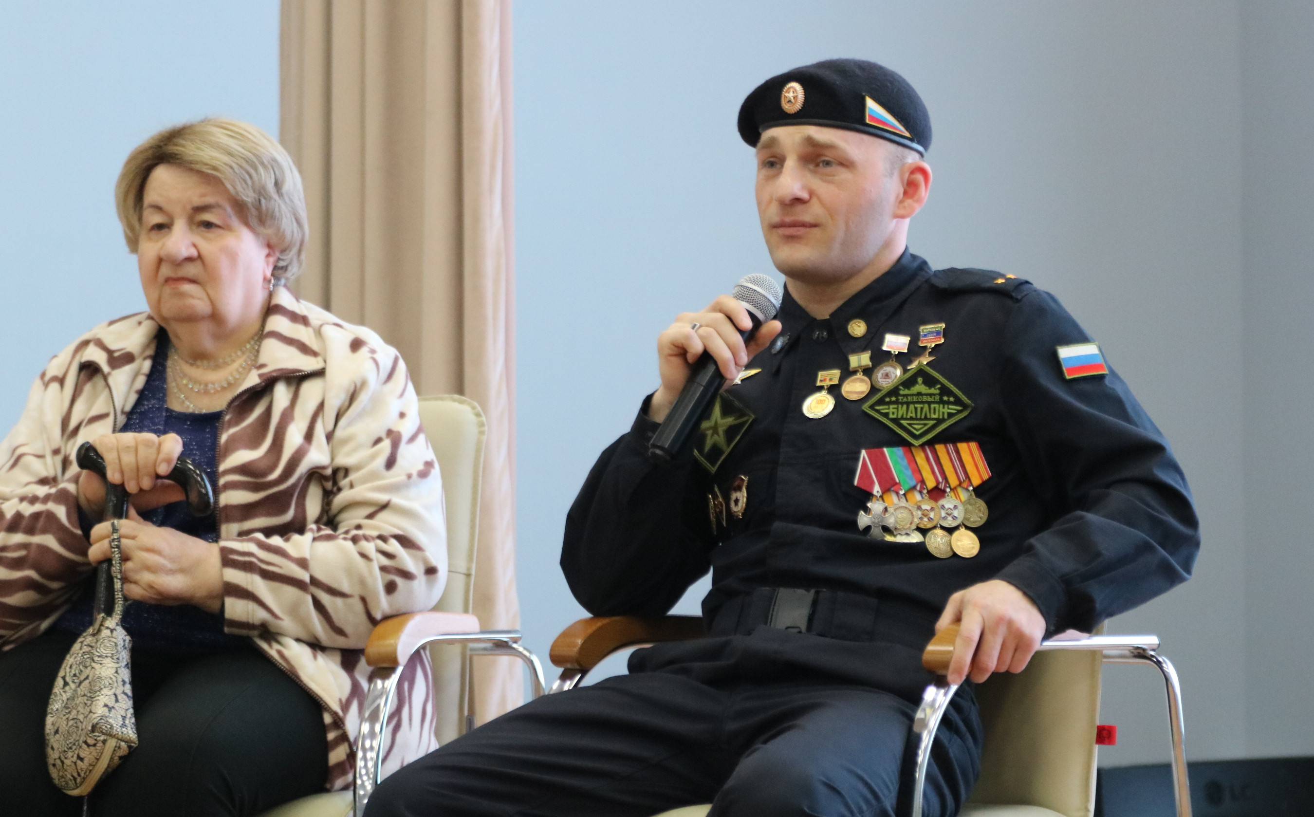 Студенты Дагестана встретились с блокадницей и участниками СВО