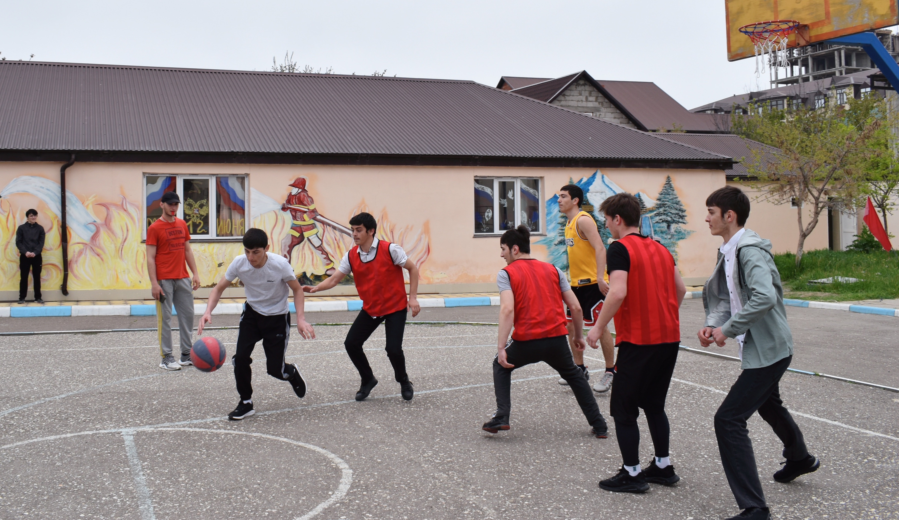 Военно-патриотические спортивные соревнования прошли в Индустриально-промышленном колледже