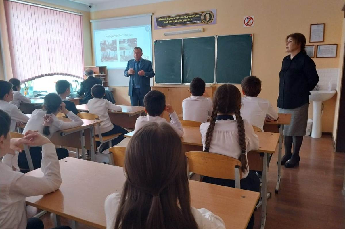 В школах Дагестана прошли уроки налоговой грамотности