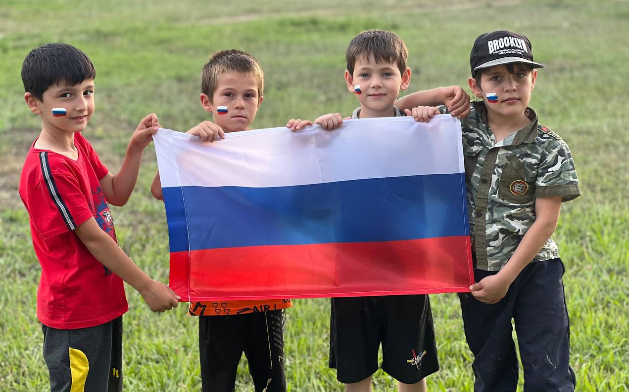 День России отпраздновали в детских оздоровительных лагерях Дагестана