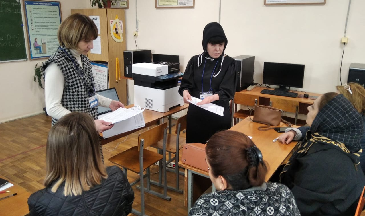 Тренировочные экзамены проведения ЕГЭ прошли в Дагестане