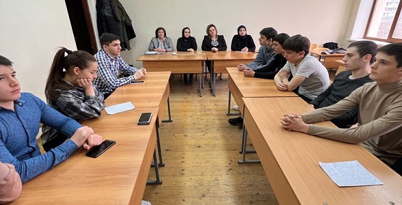 Психолого-правовая игра прошла в Автомобильно-дорожном колледже