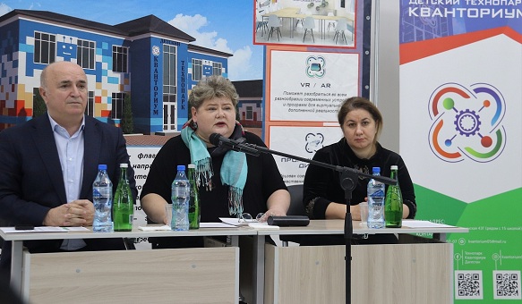 В Малой академии наук РД Минобрнауки РД подвели итоги проделанной работы за 2020 год