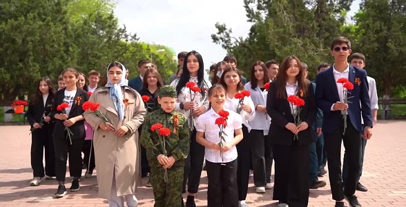 Студенты Индустриально-промышленного колледжа организовали флешмоб, приуроченный ко Дню Победы