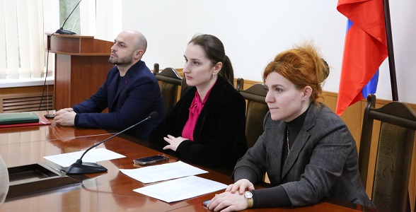 Проведение НОКО обсудили в Минобрнауки РД