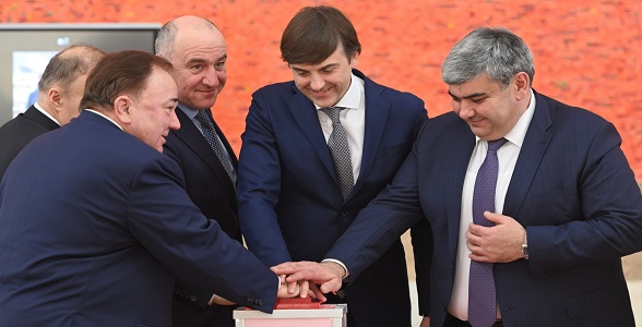 В конкурсе «Лучший учитель родного языка и родной литературы» появится номинация для воспитателей детских садов