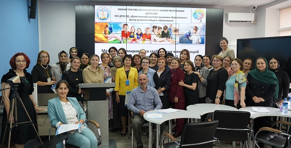 Актуальные вопросы повышения функциональной грамотности учащихся образовательных организаций Дагестана обсудили в ДИРО