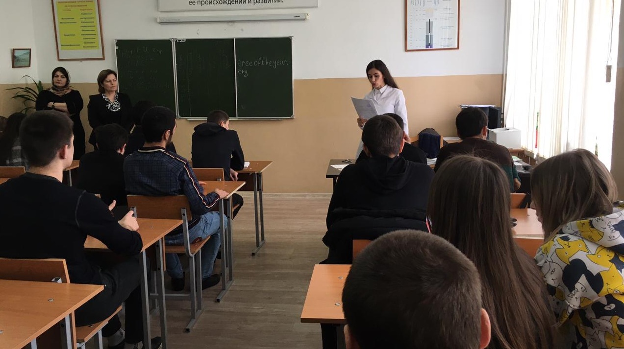 Профилактические беседы проходят для студентов АДК