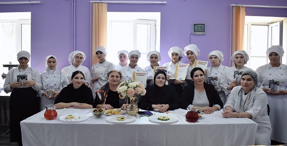 Конкурс ко Дню повара прошел в Индустриально-промышленном колледже