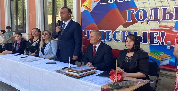 Последние звонки звучат во всех уголках Дагестана