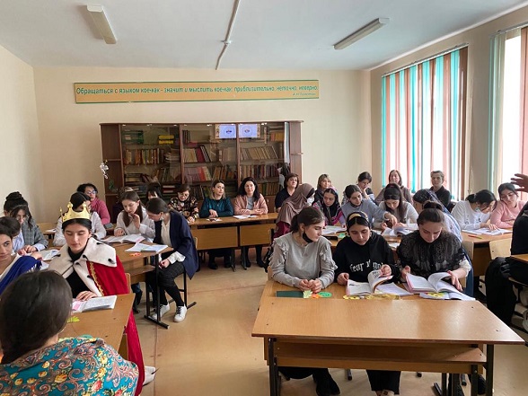В Дербентском профессионально-педагогическом колледже прошло мероприятие «Путешествие в мир сказок А.С. Пушкина»