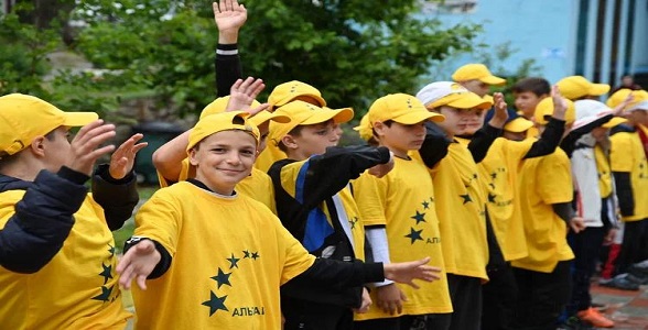 Более 200 школьников участвуют в летних проектных сменах «ЭКОТРОПиЯ» и «ДагТурТРОПиЯ»