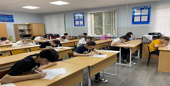 Республиканские олимпиады по русскому языку и математике прошли в Дагестане