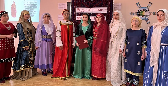 Конкурс-фестиваль «Родной язык – душа народа» прошел в Колледже народных промыслов и туризма