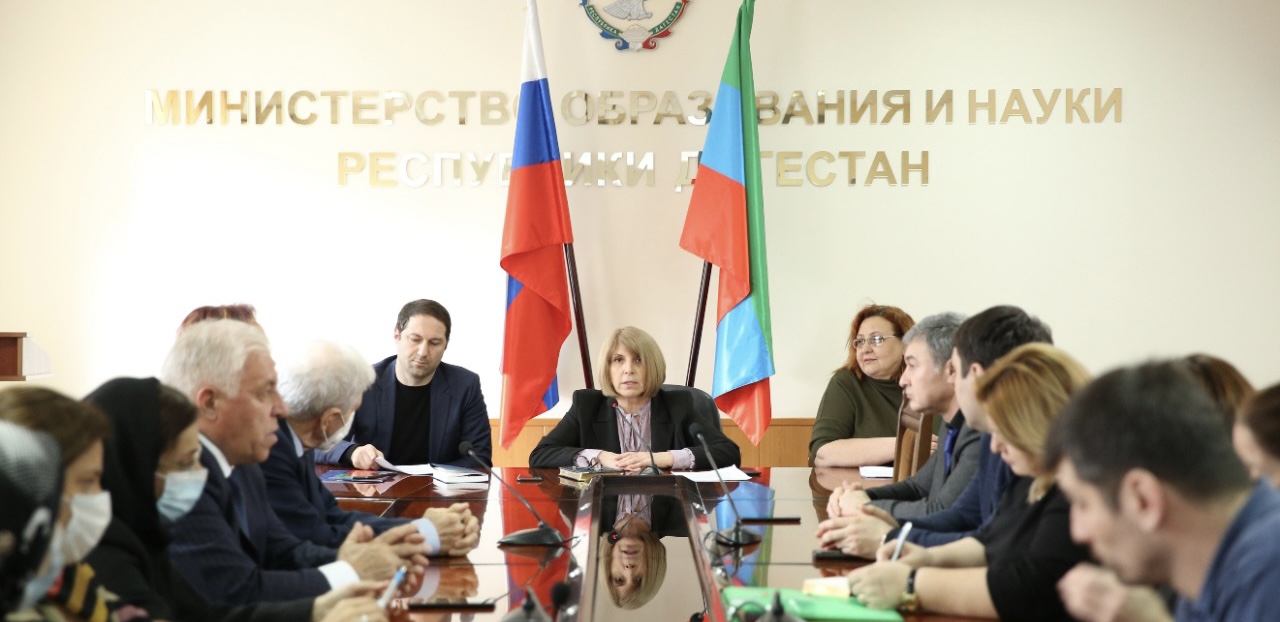 Готовность к проведению VI Регионального чемпионата Молодые профессиональны WorldSkills Russia - 2021 обсудили в Минобрнауки РД