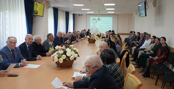 Конференция к 110-летию со дня рождения Гюли Бабаева прошла в ДИРО