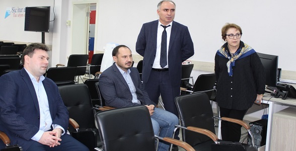 Руководитель Академии Минпросвещения России Павел Кузьмин посетил ДИРО