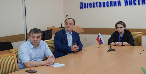 Республиканский творческий конкурс учителей математики общеобразовательных организаций Дагестана стартовал в ДИРО