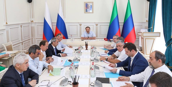 Совещание по вопросам строительства и капитального ремонта школ прошло под руководством Сергея Меликова