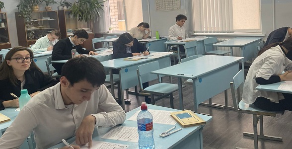 Получены результаты итогового сочинения (изложения)