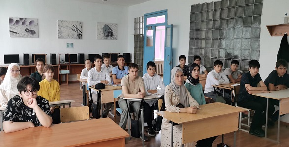 Первый «Разговор о важном» состоялся в Автомобильно-дорожном колледже