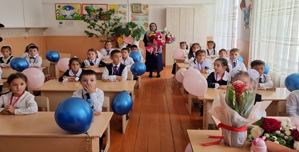 Первый звонок прозвенел для более 400 тысяч детей Дагестана