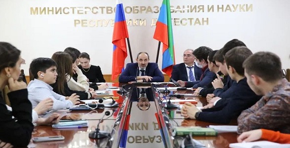 Заседание Совета школьников и студентов прошло в Министерстве образования и науки РД