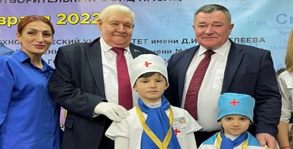 Дагестанские школьники победили во Всероссийском конкурсе научно-исследовательских работ им. Д.И.Менделеева
