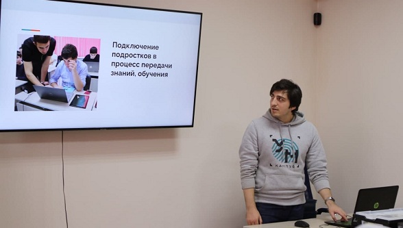 В центре цифрового образования «IT-Куб» прошел Республиканский семинар-практикум по робототехнике