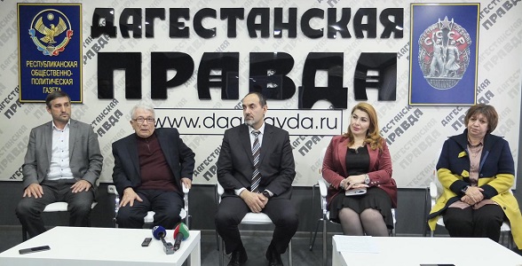 Проблемы воспитания подростков обсудили на пресс-конференции с врио министра образования и науки Яхья Бучаевым