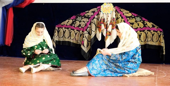 Фестиваль платков прошел в Дагестанском базовом медицинском колледже имени Р.П.Аскерханова