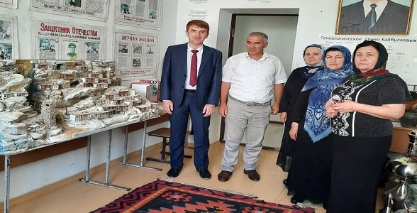 Начальник Управления развития общего образования Мухаммад Джамалов с рабочим визитом был в Цумадинском и Ахвахском районах