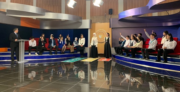 Завершился четвертьфинал телевизионной олимпиады «Умники и умницы Дагестана»