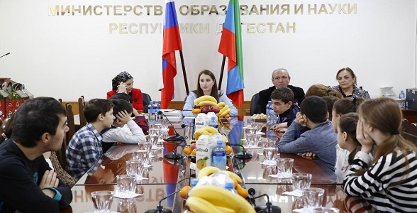 Награждение лауреатов Международной выставки детского рисунка прошло в Дагестане