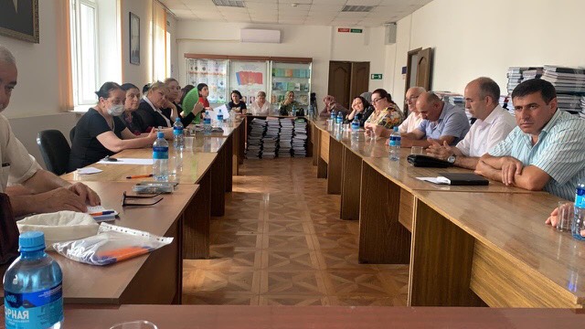 В Дагестанском научно-исследовательском институте педагогики им. А.А. Тахо-Годи обсудили проблемы преподавания родных языков