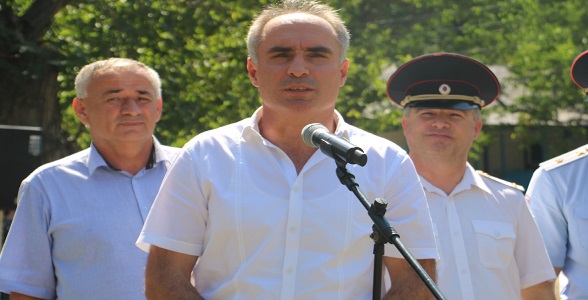 В детском лагере Кайтагского района прошло открытие профильной смены МВД по РД «Юный миротворец 2021»