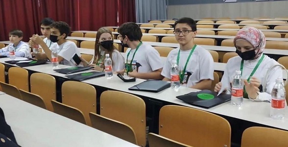 Дагестанская команда одержала победу в интеллектуальных играх среди школьников Северного Кавказа "Игры разума"
