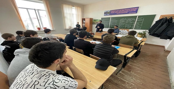 Просветительская встреча «Вера и человек. Социальные сети. Терроризм – мировой враг» прошла в Автомобильно-дорожном колледже