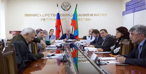 В Минобрнауки РД оценили кандидатов на должности начальников муниципальных управлений образованием