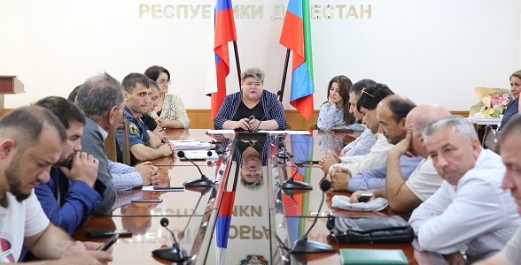 Итоги третьей смены летней оздоровительной кампании 2022 года подвели в Минобрнауки РД