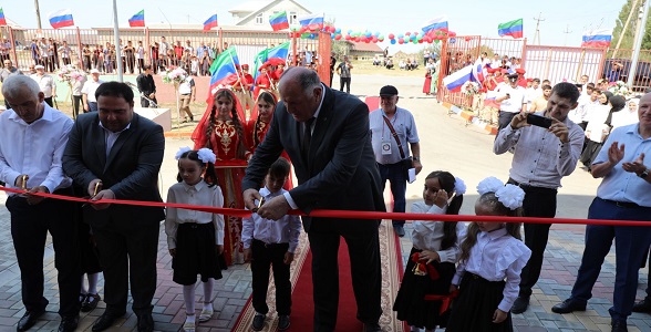 1 сентября в селе Новый Костек открыли новую школу на 400 ученических мест